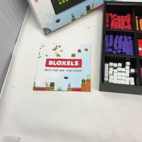 Bloxels Build Your Own Video Games. - Picture 7 of 9